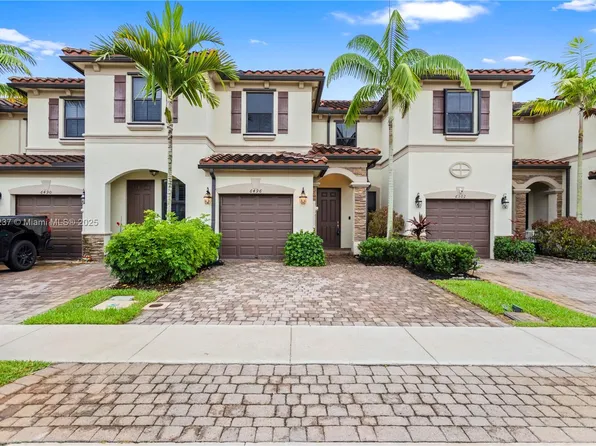 6496 S Anise Ct, Davie, FL 33314