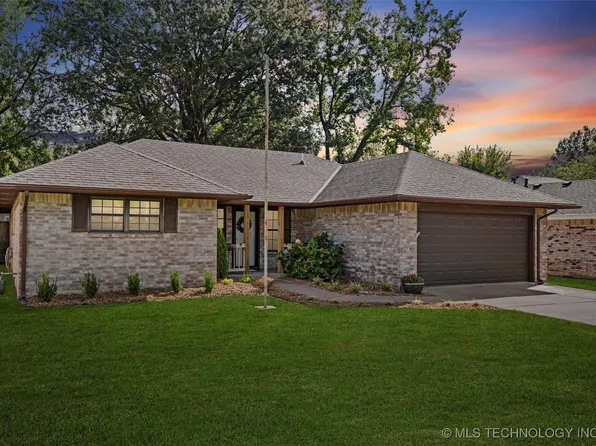 1724 SE East Dr, Bartlesville, OK 74006