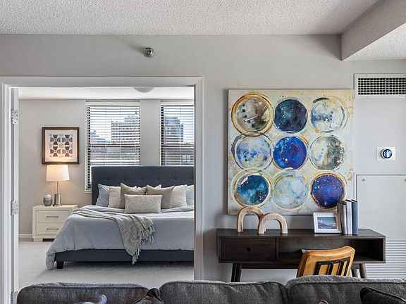 4th image of 401 1st St S #623