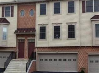 6342 Creekbend Dr, Mechanicsburg, PA