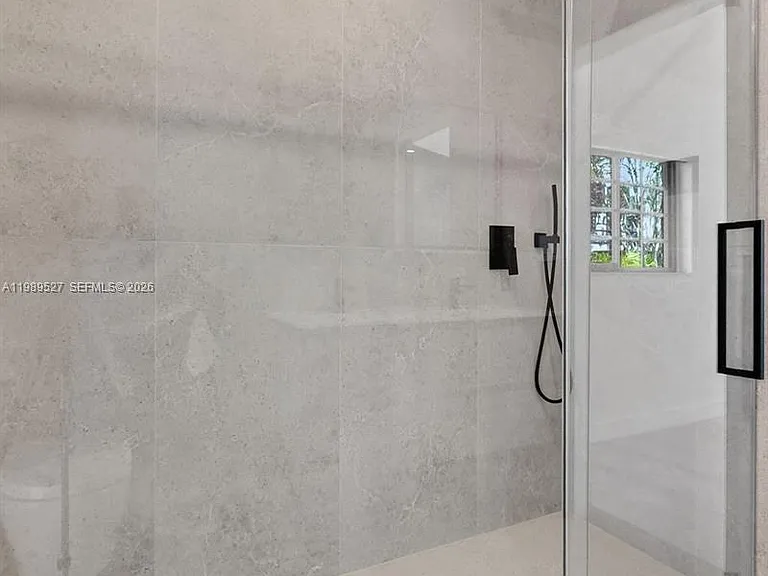 607 Layne Blvd — Photo 38