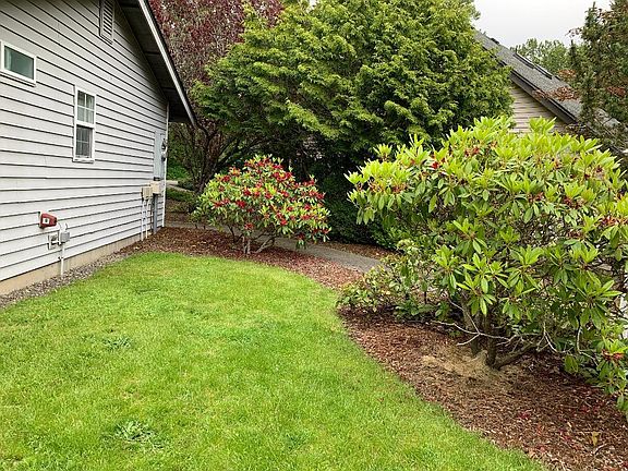 private side yard