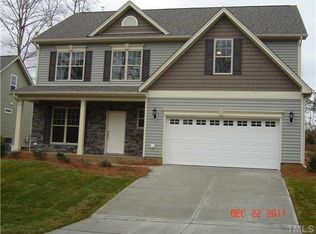1009 Lukestone Dr, Fuquay Varina, NC 27526