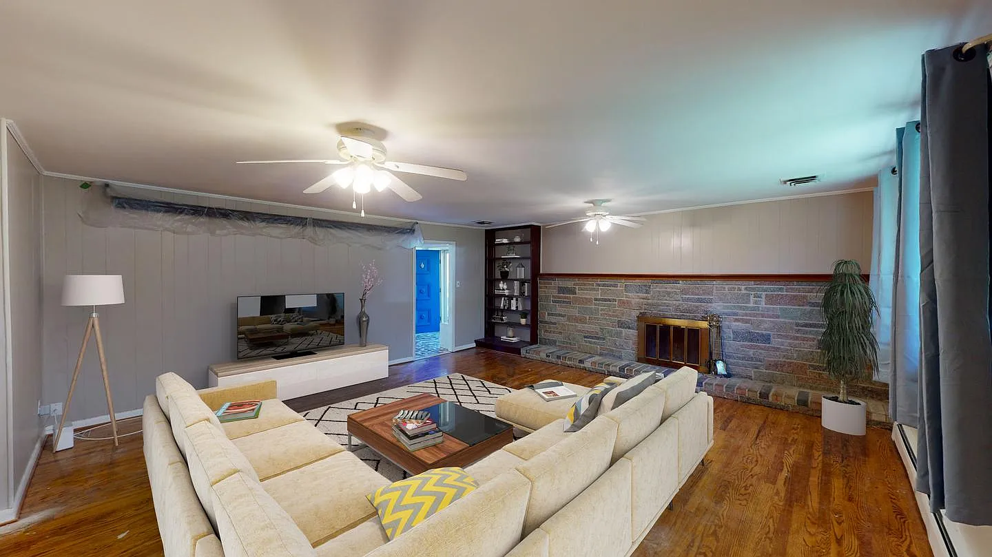 Stylishly updated Temple Hills home with large backyard — Photo 1