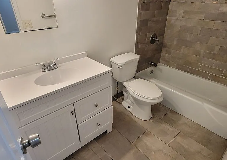 126 Triangle St #A5 — Photo 2
