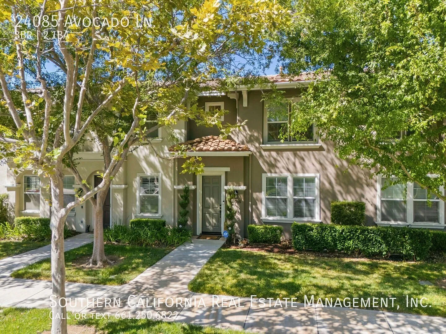 Three Bedroom Townhouse in Creekside — Photo 2