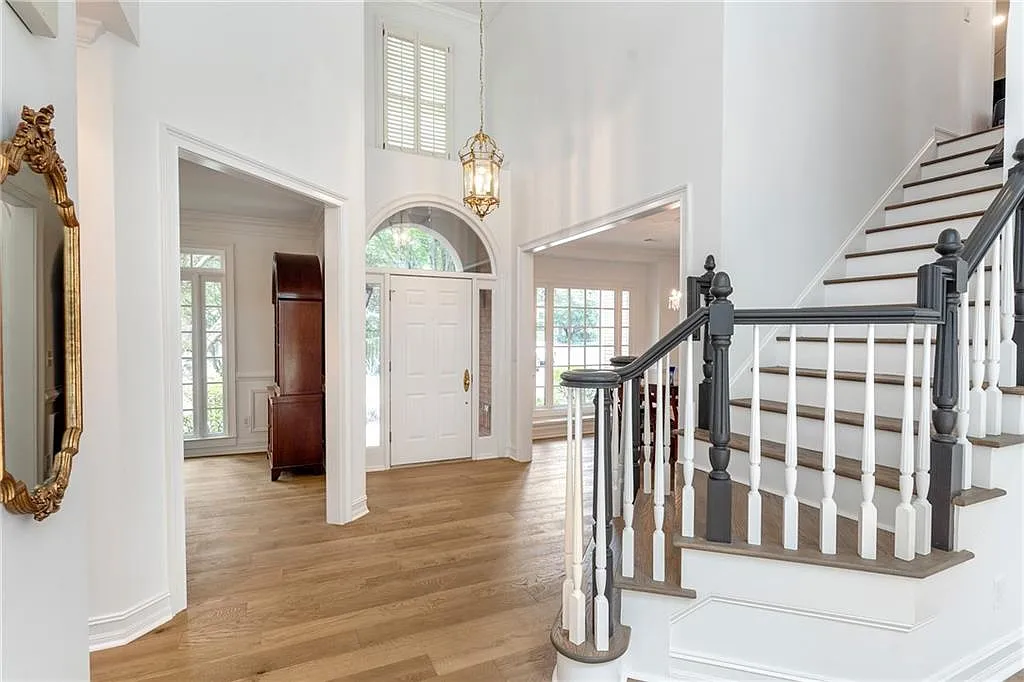 4 bed, 3.5 bath, 3028 sqft, $8,000 — Photo 3