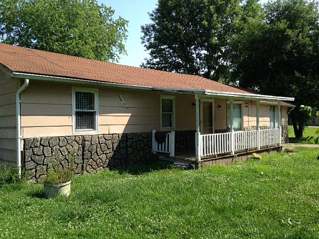 1st image of 111 Ratcliff Ln