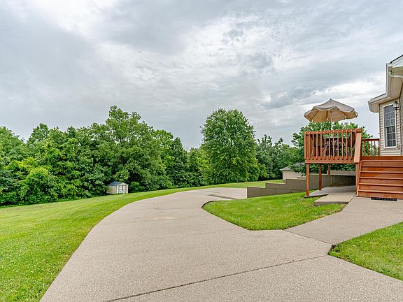 5th image of 195 Briscoe Ln
