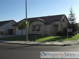 4221 Almond Grove Ln, Bakersfield, CA 93312