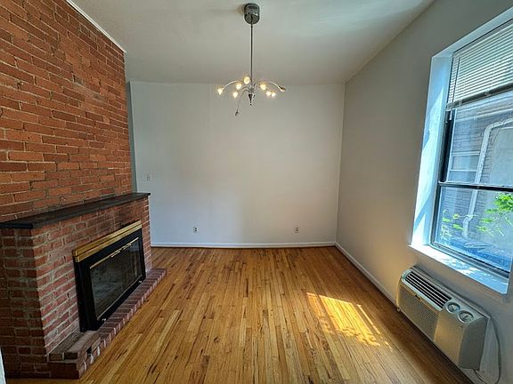 5th image of 706-708 Summerlea St #S5