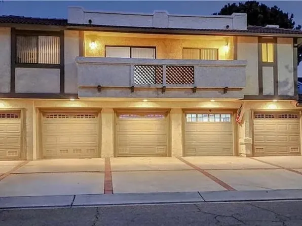 25245 Tanoak Ln, Lake Forest, CA 92630