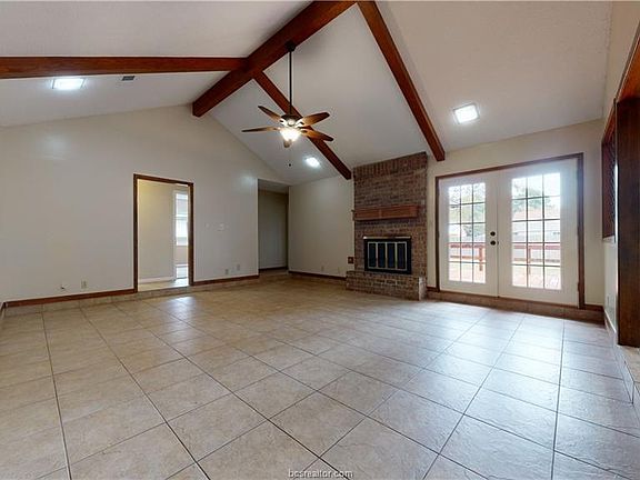 3rd image of 2704 Wilderness Dr