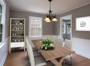 919 Rivard Blvd, Grosse Pointe, MI 48230