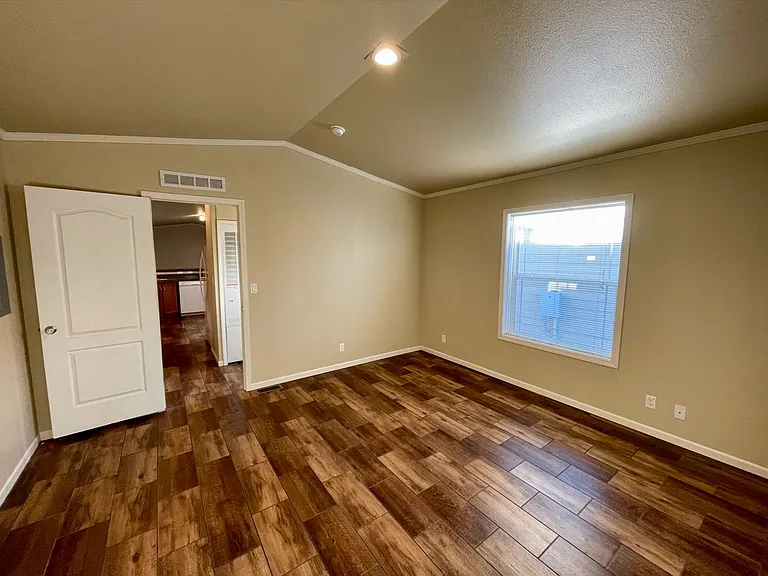 475 Kiowa Ave — Photo 4