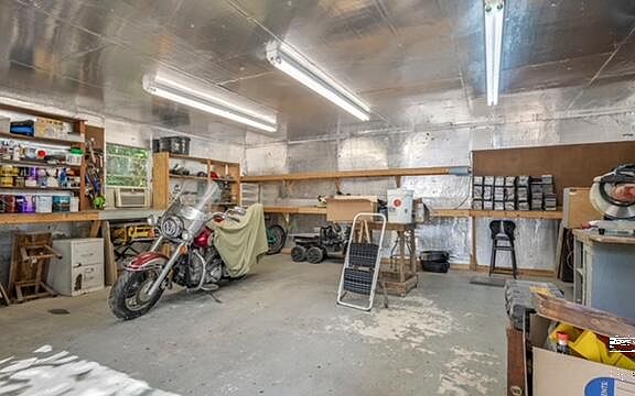 5th image of 3232 Trexler Rd