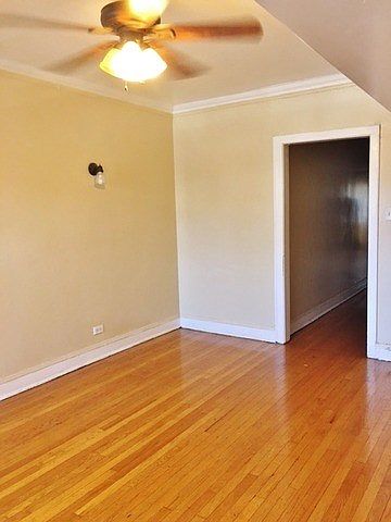 2nd image of 6811 S Clyde Ave