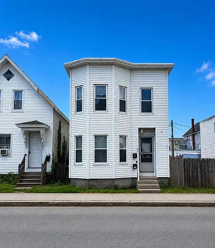61 Laurel St Photo 1