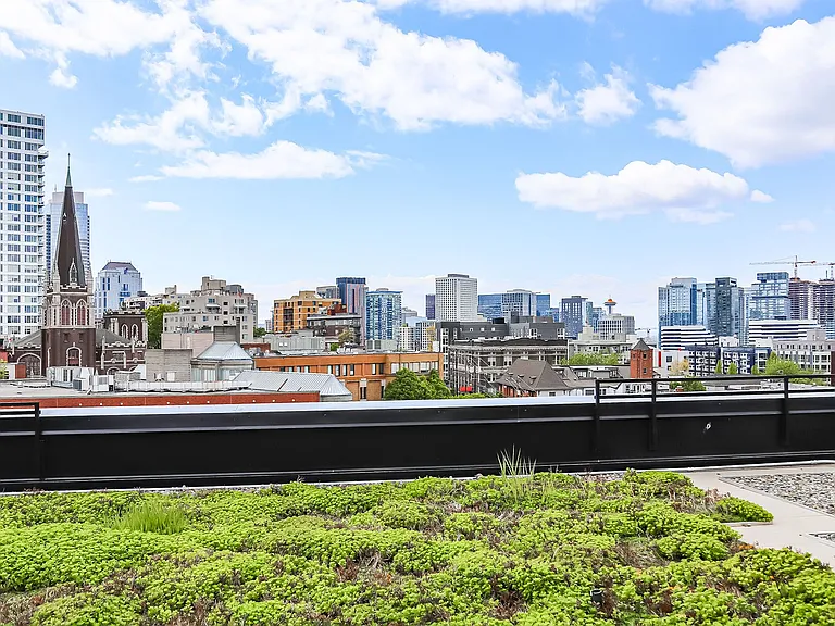 Woodworth Apartments | Vibrant & Luxurious Living in Capitol Hill — Photo 14