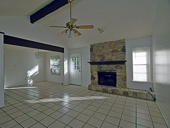 5th image of 4408 Mountain View Dr