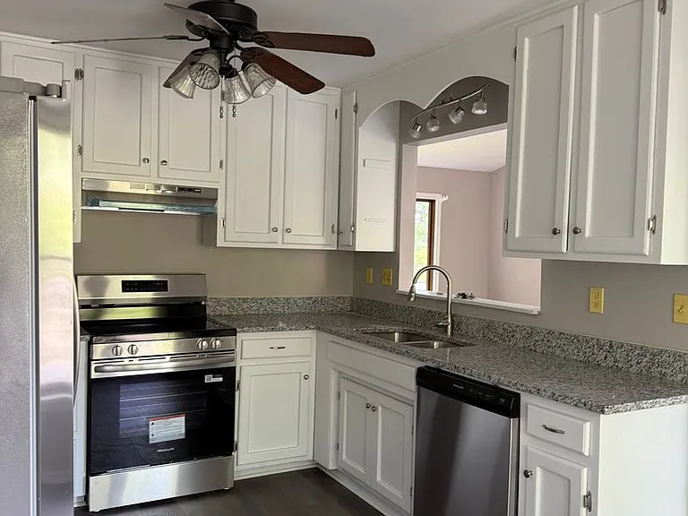 2705 Lawland Dr — Photo 12