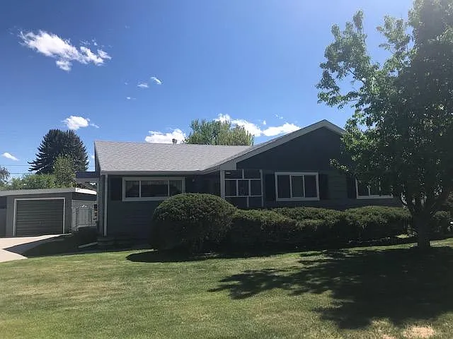 830 Delphinium Dr