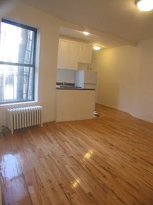 Rented by DSA Realty | media 72