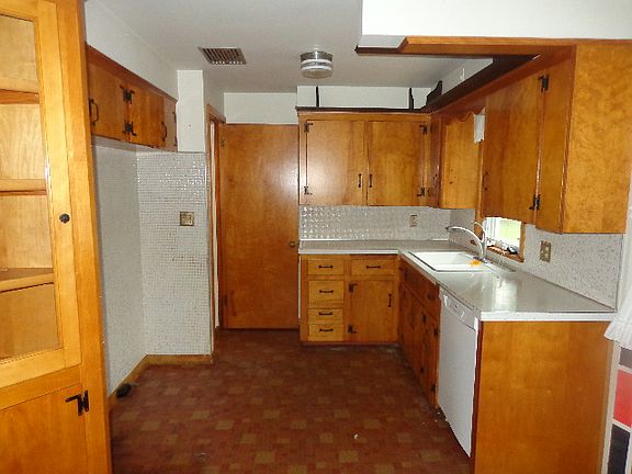 3rd image of 116 S Edgehill Ave