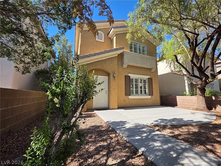 10021 Via Toro Ave — Photo 2