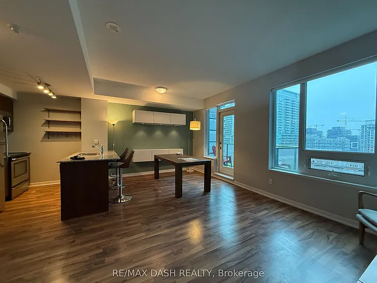 55 E Liberty St #918 — Photo 16
