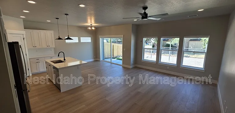 1939 N Danish Ln — Photo 6