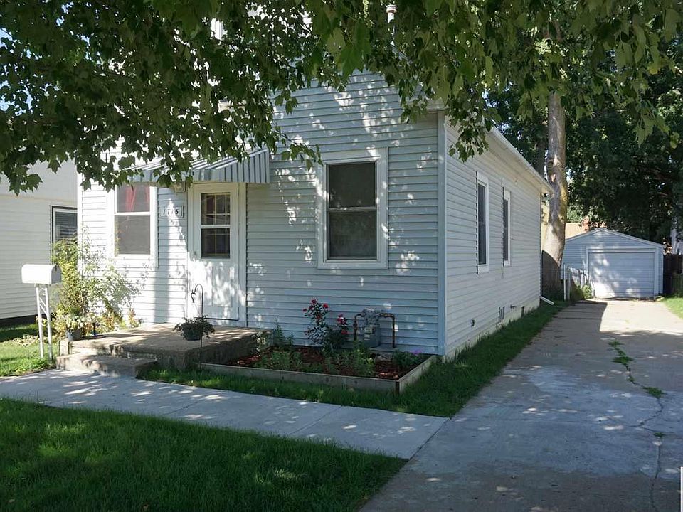 1st image of 1715 S Lakeport St