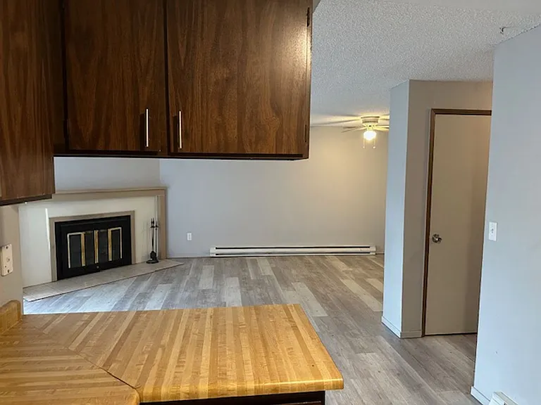 2910-2920 SW Dolph Ct — Photo 7