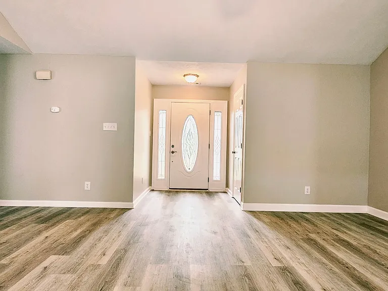 7796 Buttonwood Ave — Photo 4
