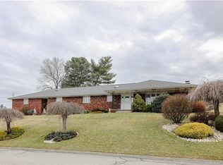 113 Greenwood Dr, Canonsburg, PA 15317