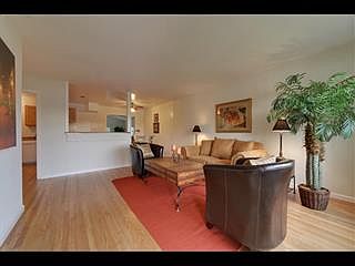 4th image of 2601 La Salle Way