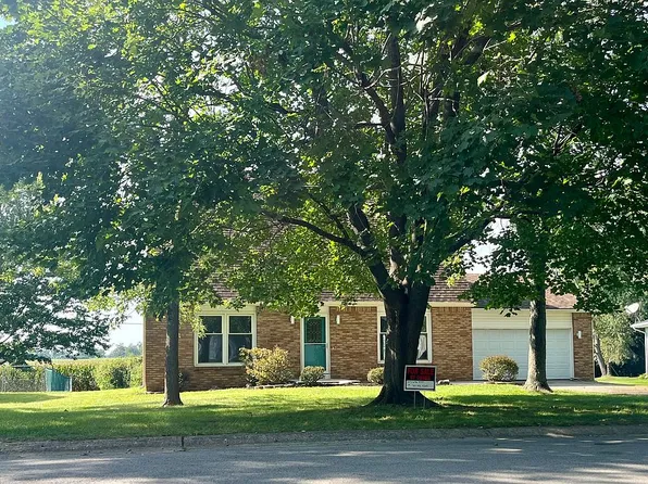 335 Hillside Dr, Hartford City, IN 47348