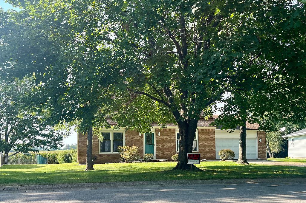 335 Hillside Dr - Property Image