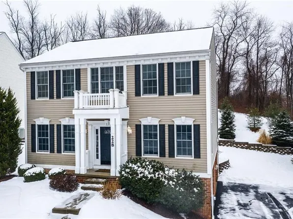 228 Walnut Dr, Venetia, PA 15367