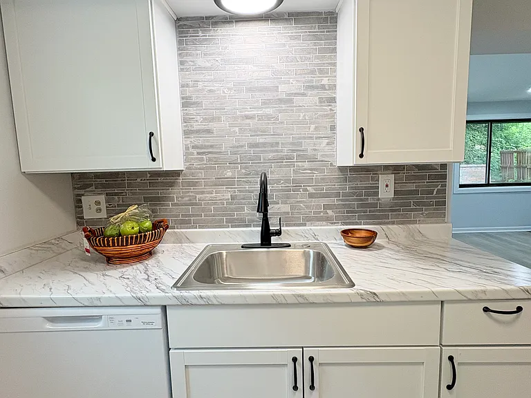 1139 Cedar Blvd — Photo 11