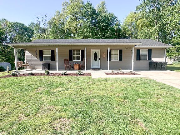 3rd image of 529 Dabney Dr