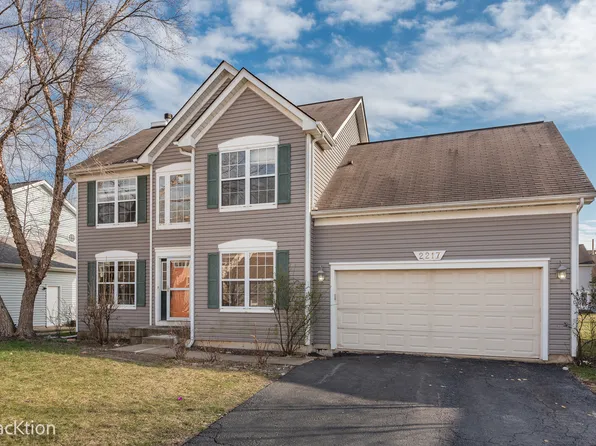 2217 Cheshire Dr, Aurora, IL 60502