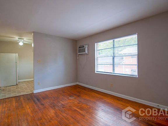 5th image of 890 Greenwood Ave NE #6