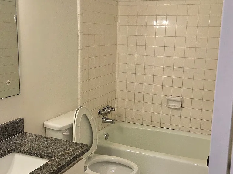 1175 Forest Vale Dr #3 — Photo 12