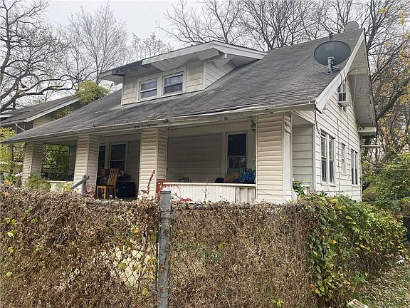 3rd image of 1907 E 50th St