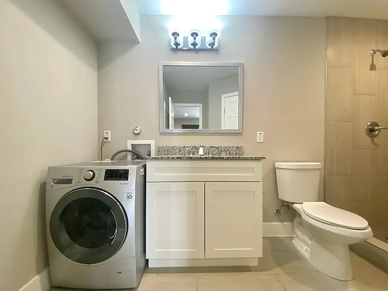 935 La Posada Dr #141 — Photo 7