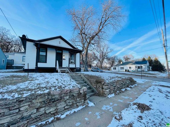 1725 Center St, Sioux City, IA 51103