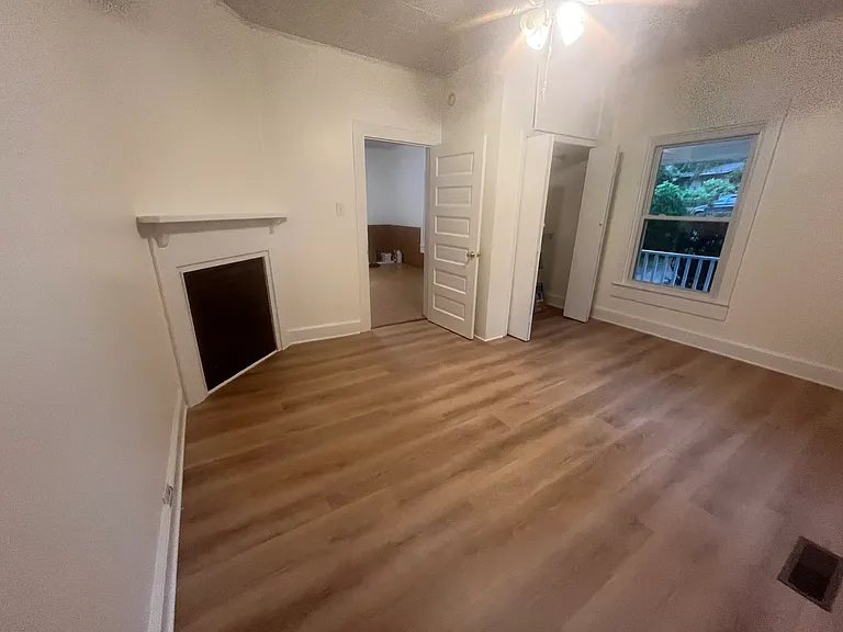 208 Price St — Photo 6