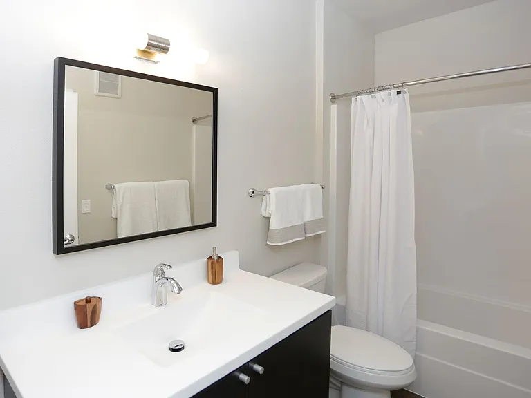 Motiv Apartments — Photo 23