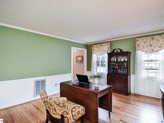 4th image of 104 Shinleaf Dr